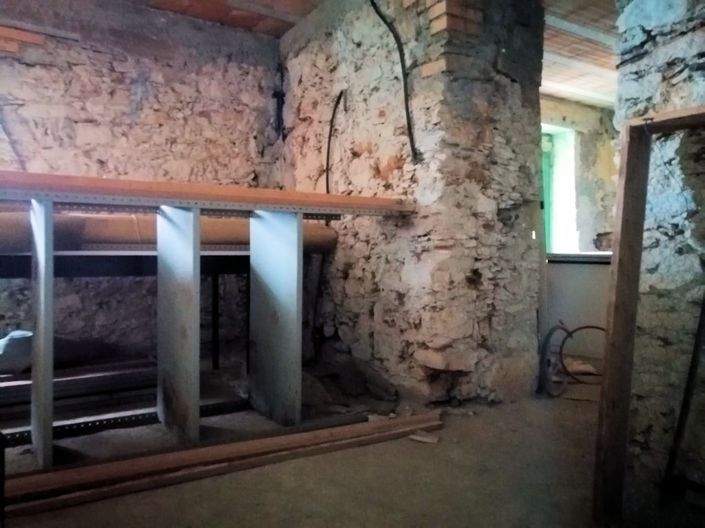 Image No.8-2 Bed House for sale