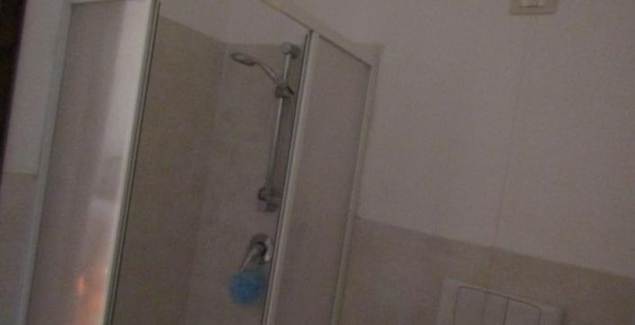 Image No.13-1 Bed House for sale