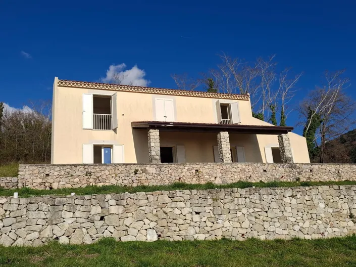 Image No.1-4 Bed Villa for sale