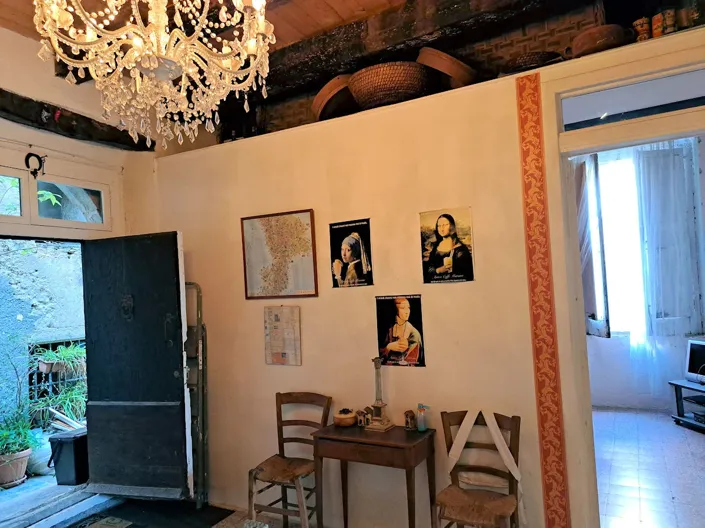 Image No.19-2 Bed Property for sale