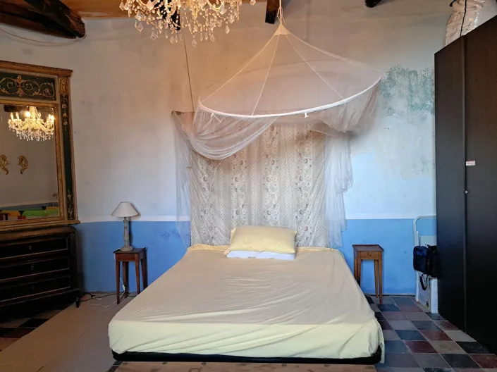 Image No.3-2 Bed Property for sale