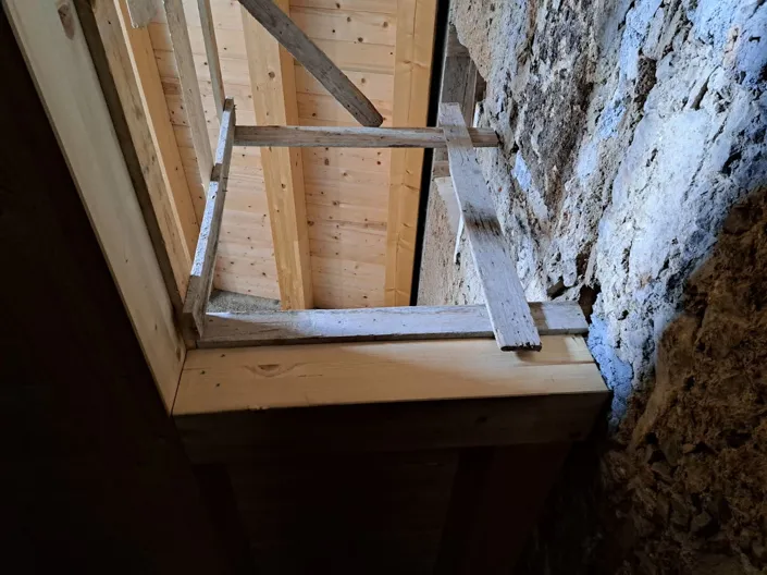 Image No.13-2 Bed Townhouse for sale