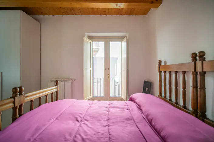 Image No.14-3 Bed Townhouse for sale