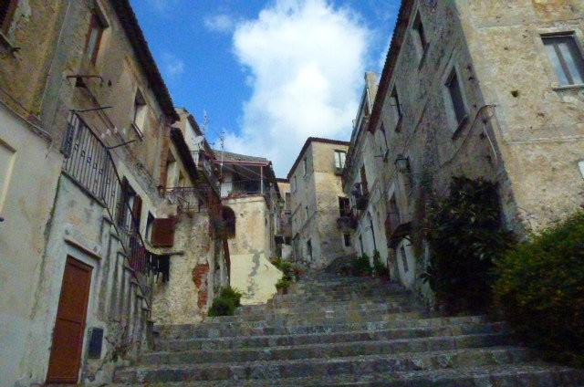 Image No.2-1 Bed Property for sale