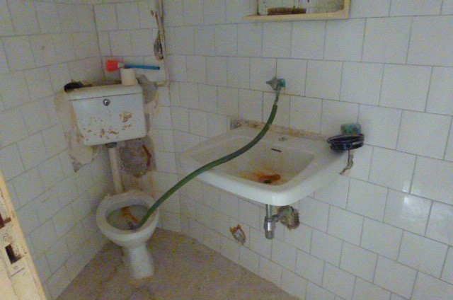 Image No.13-1 Bed Property for sale