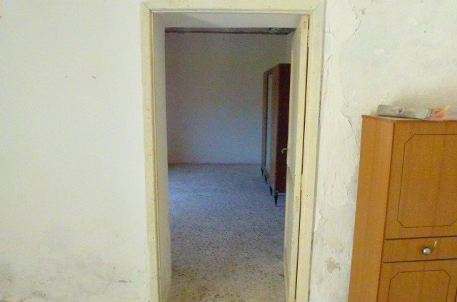 Image No.21-1 Bed Property for sale