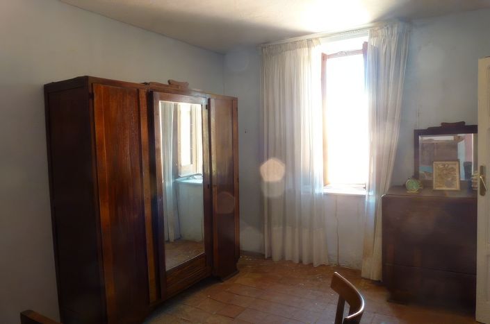 Image No.17-2 Bed House for sale