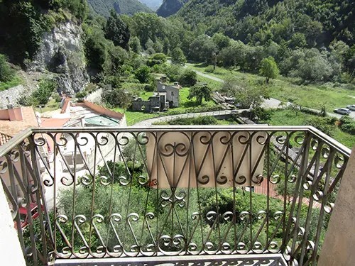 Image No.7-2 Bed Property for sale