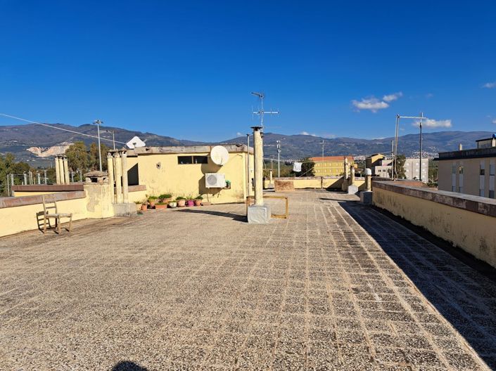 Image No.17-3 Bed Apartment for sale