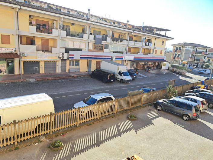 Image No.21-3 Bed Apartment for sale