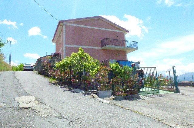 Image No.20-4 Bed Villa for sale