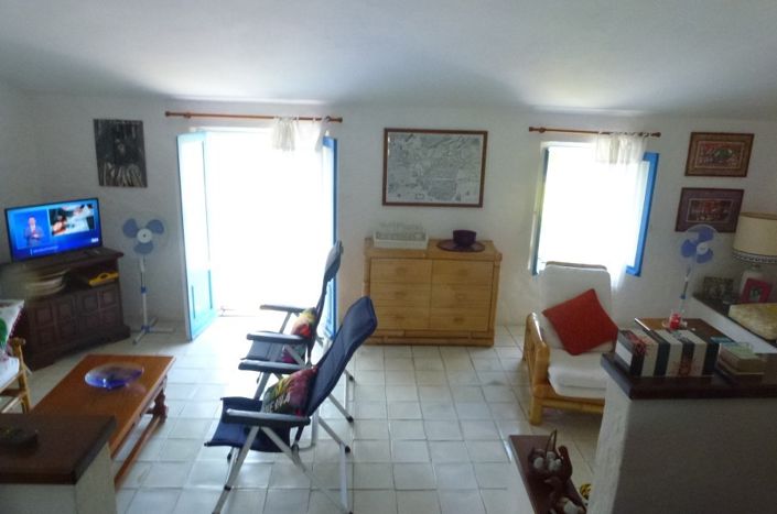 Image No.24-3 Bed Apartment for sale