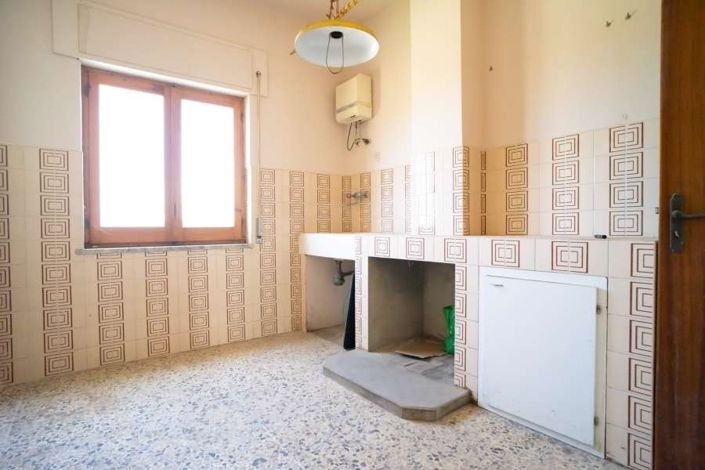 Image No.2-2 Bed Villa for sale