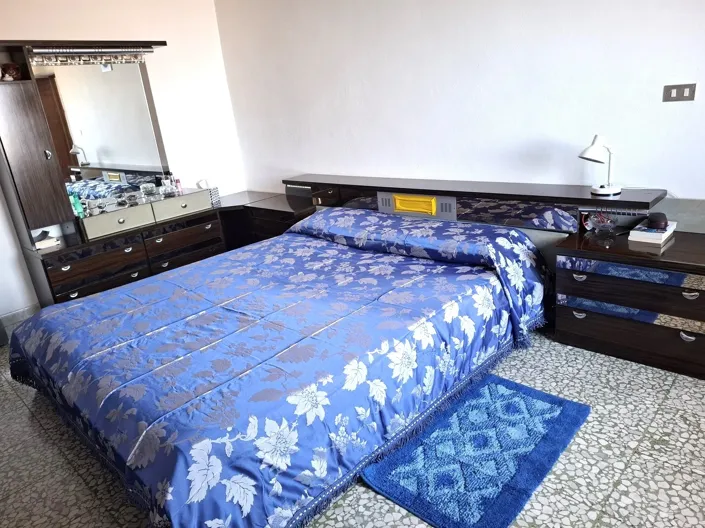 Image No.9-4 Bed House for sale