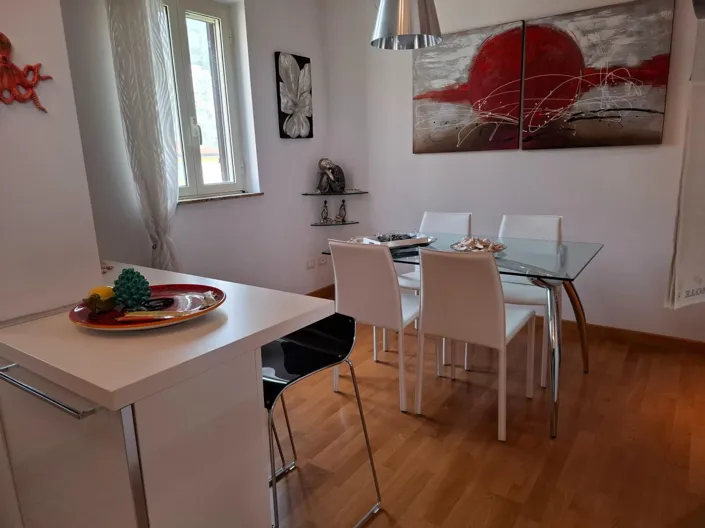 Image No.4-2 Bed Apartment for sale