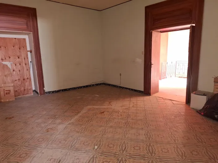 Image No.11-3 Bed Property for sale