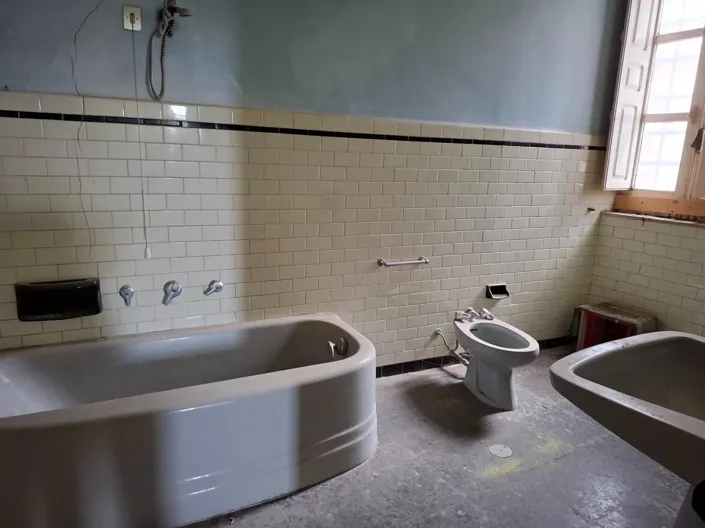 Image No.14-3 Bed Property for sale