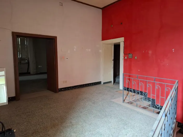 Image No.17-3 Bed Property for sale