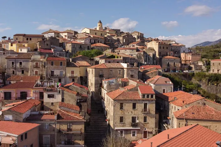 Image No.6-2 Bed Townhouse for sale