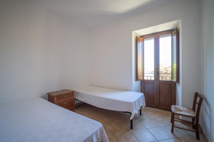 Image No.7-2 Bed Townhouse for sale