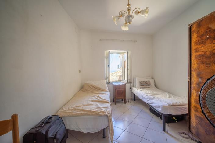 Image No.5-3 Bed Townhouse for sale