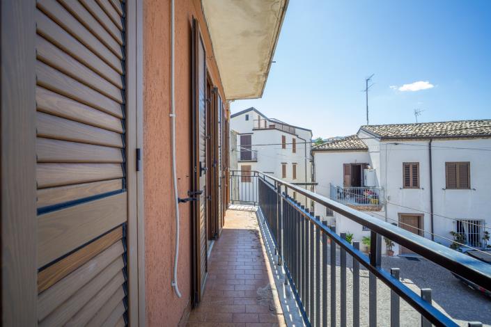 Image No.4-3 Bed Townhouse for sale