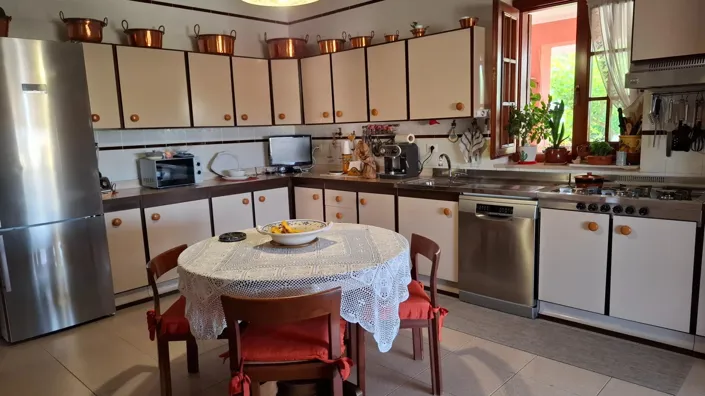 Image No.12-4 Bed Villa for sale