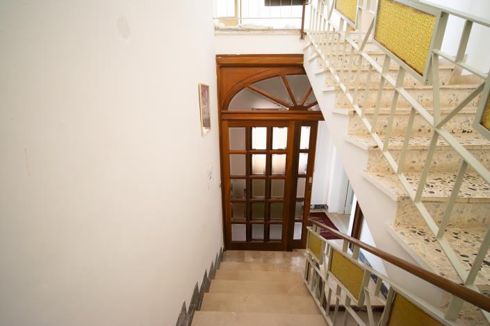 Image No.5-6 Bed Townhouse for sale