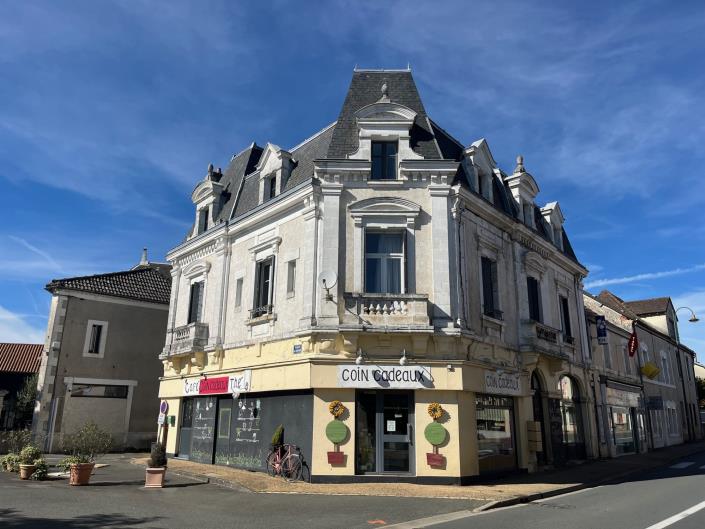 Image No.1-5 Bed Commercial for sale