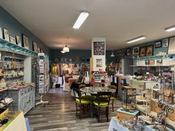 6456_immo_berthou_la_coquille_immeuble_bourg_2_locals_appartements--22-