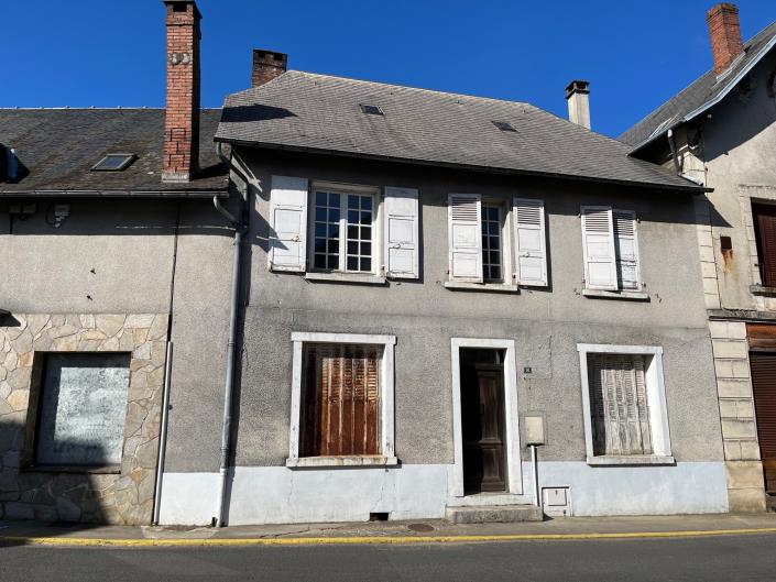 Image No.1-3 Bed Townhouse for sale