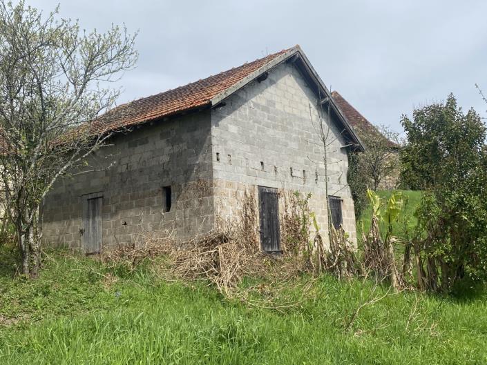 Image No.20-3 Bed Farmhouse for sale