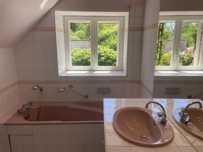 Image No.15-3 Bed Country House for sale