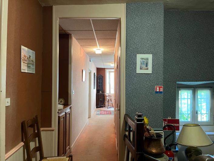 Image No.17-11 Bed House for sale