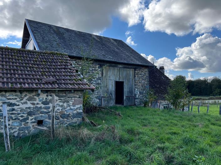 Image No.18-1 Bed Farmhouse for sale