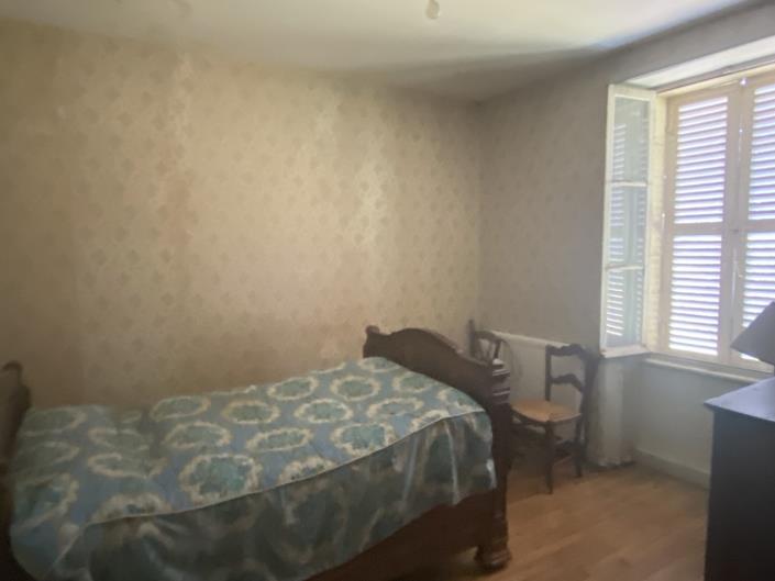 Image No.13-4 Bed Farmhouse for sale