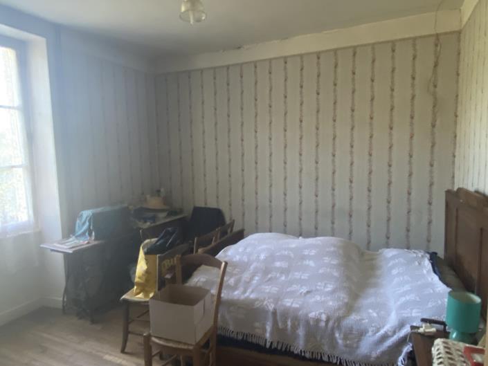 Image No.17-4 Bed Farmhouse for sale