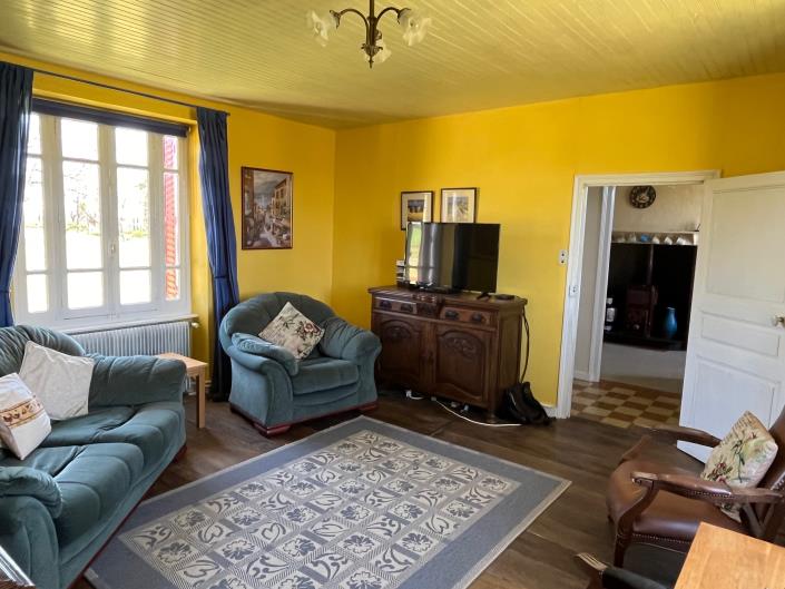 Image No.6-2 Bed Country House for sale