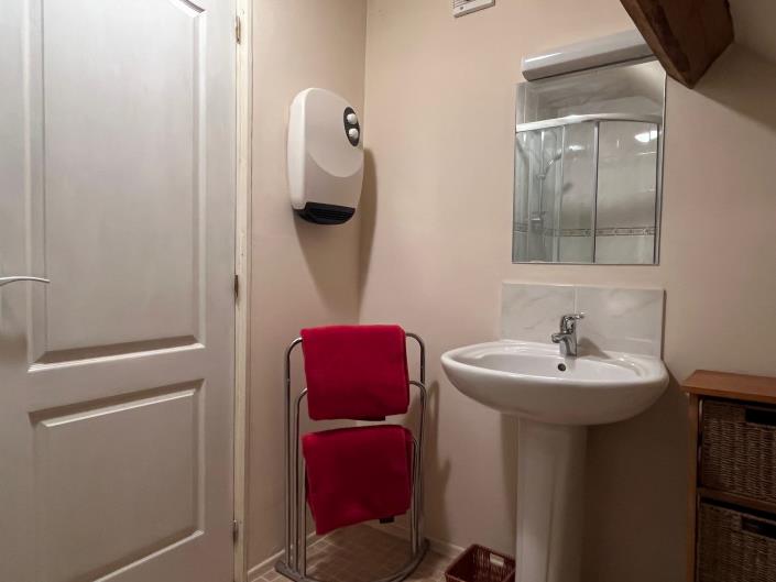 Image No.13-2 Bed Country House for sale