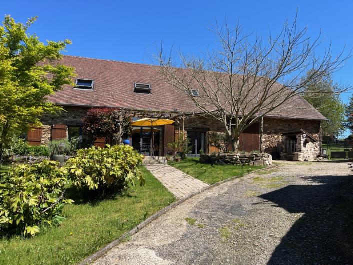 Image No.1-4 Bed Country Property for sale