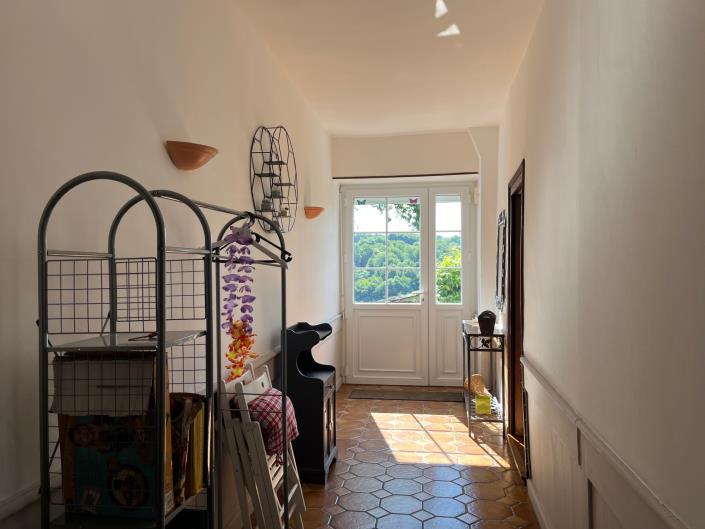 Image No.7-2 Bed Village House for sale