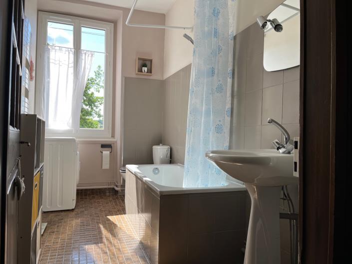 Image No.9-2 Bed Village House for sale