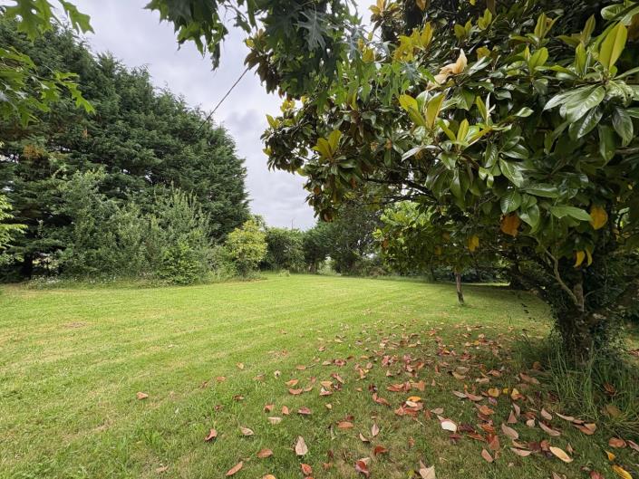 Image No.10-3 Bed Farmhouse for sale