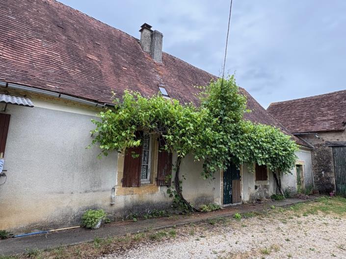 Image No.12-3 Bed Farmhouse for sale