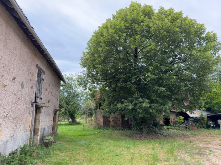 Image No.16-3 Bed Farmhouse for sale