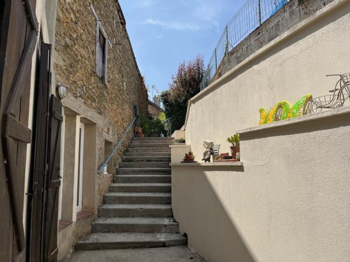 Image No.13-3 Bed Village House for sale