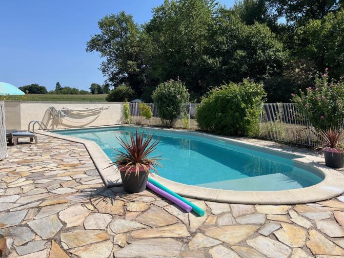 Image No.2-3 Bed Country Property for sale