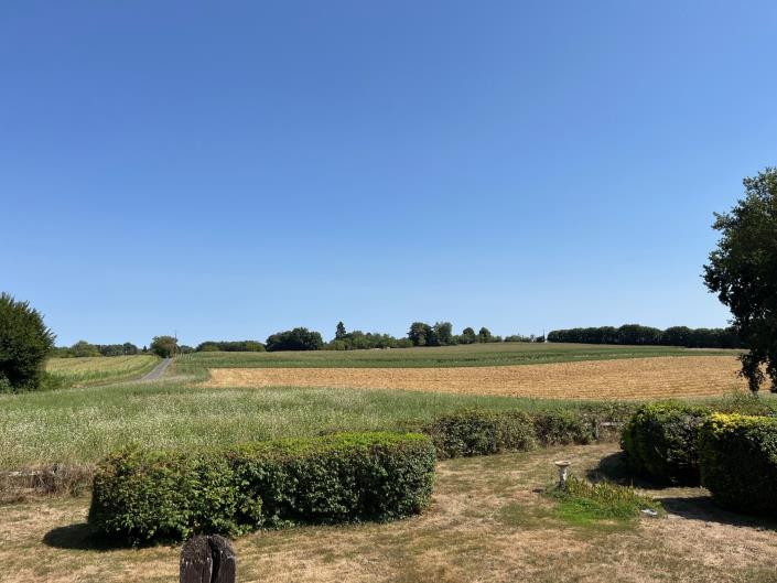 Image No.23-3 Bed Country Property for sale