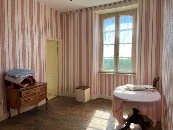 Image No.20-5 Bed Village House for sale