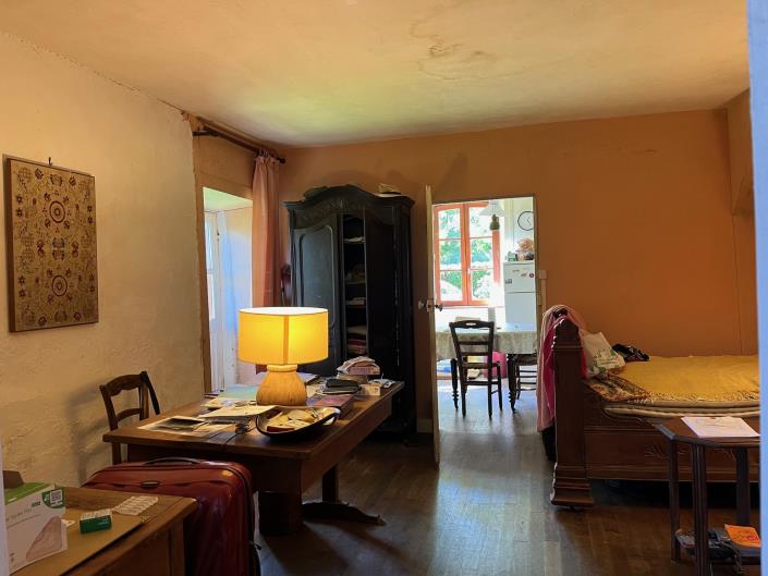 Image No.7-2 Bed Country House for sale